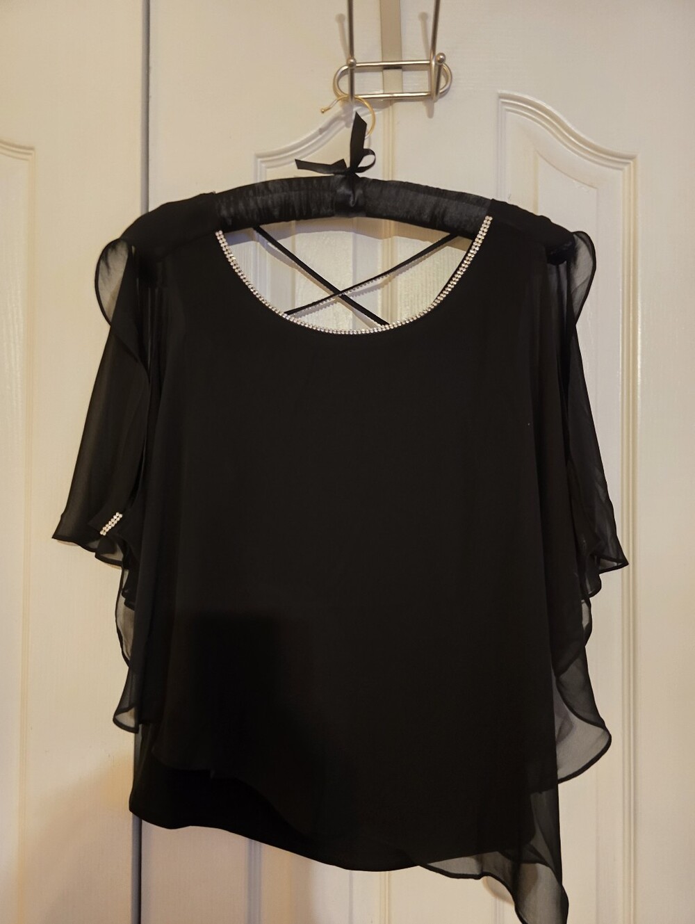 Beautiful Blouse With Rhinestones - Picture 2 of 7